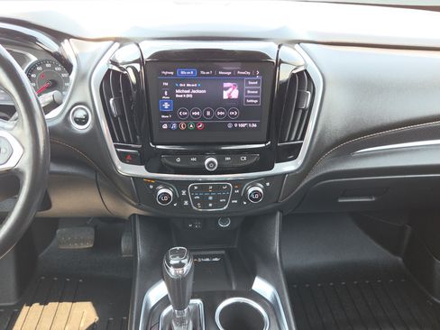 Used 2020 Chevrolet Traverse Premier AWD/4WD image 23