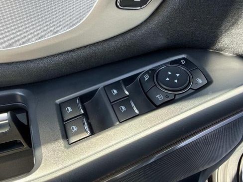 Used 2025 Ford Expedition Max Active AWD/4WD image 13