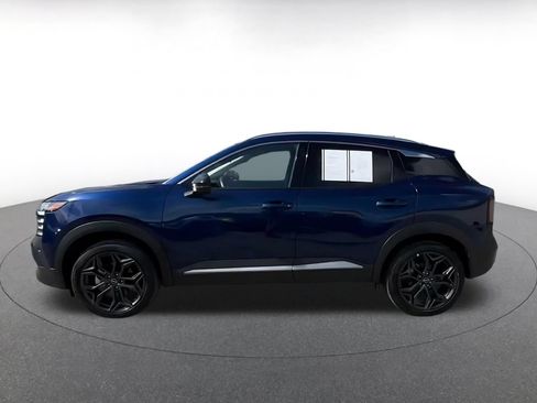 Used 2026 Nissan Kicks SR AWD/4WD image 8