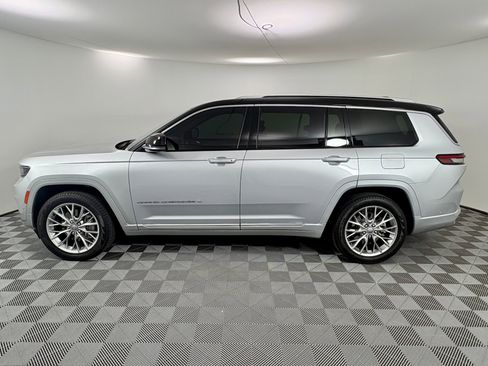 Certified 2023 Jeep Grand Cherokee L Summit w/ Advanced Protech Group IV image 2