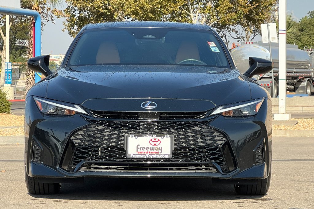 Used 2026 Lexus IS 350 F Sport w/ Accessory Package Z1 RWD image 11