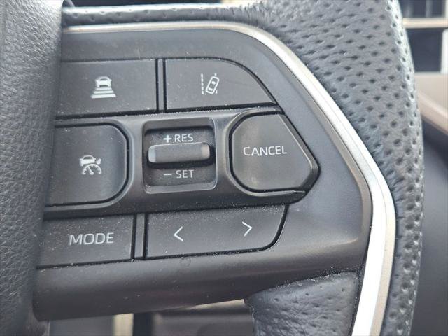 Certified 2025 Toyota Tundra Limited AWD/4WD image 32