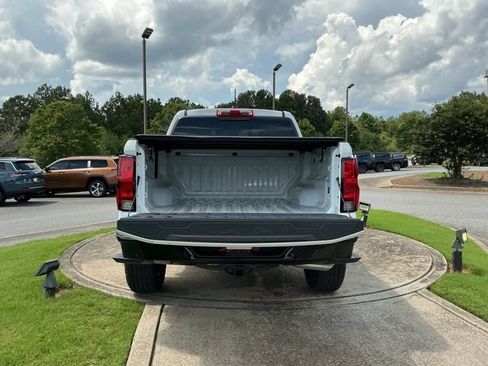 Used 2026 Chevrolet Colorado Trail Boss AWD/4WD image 29