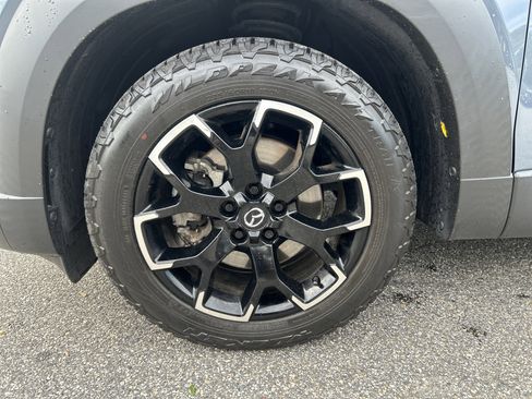 Used 2023 MAZDA CX-50 Meridian Edition w/ Cargo Package image 12