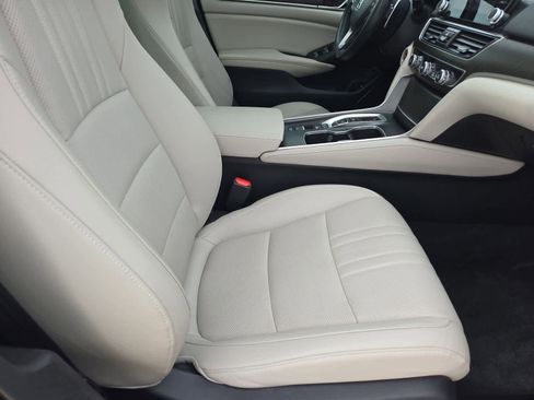 Used 2022 Honda Accord EX-L image 22