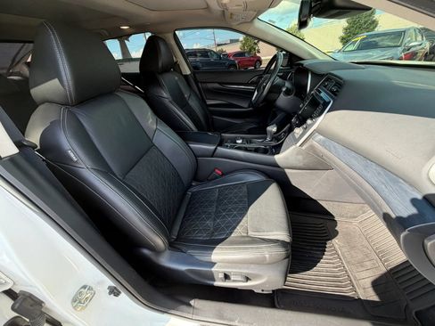 Used 2020 Nissan Maxima Platinum w/ Sport Mat Group FWD image 24