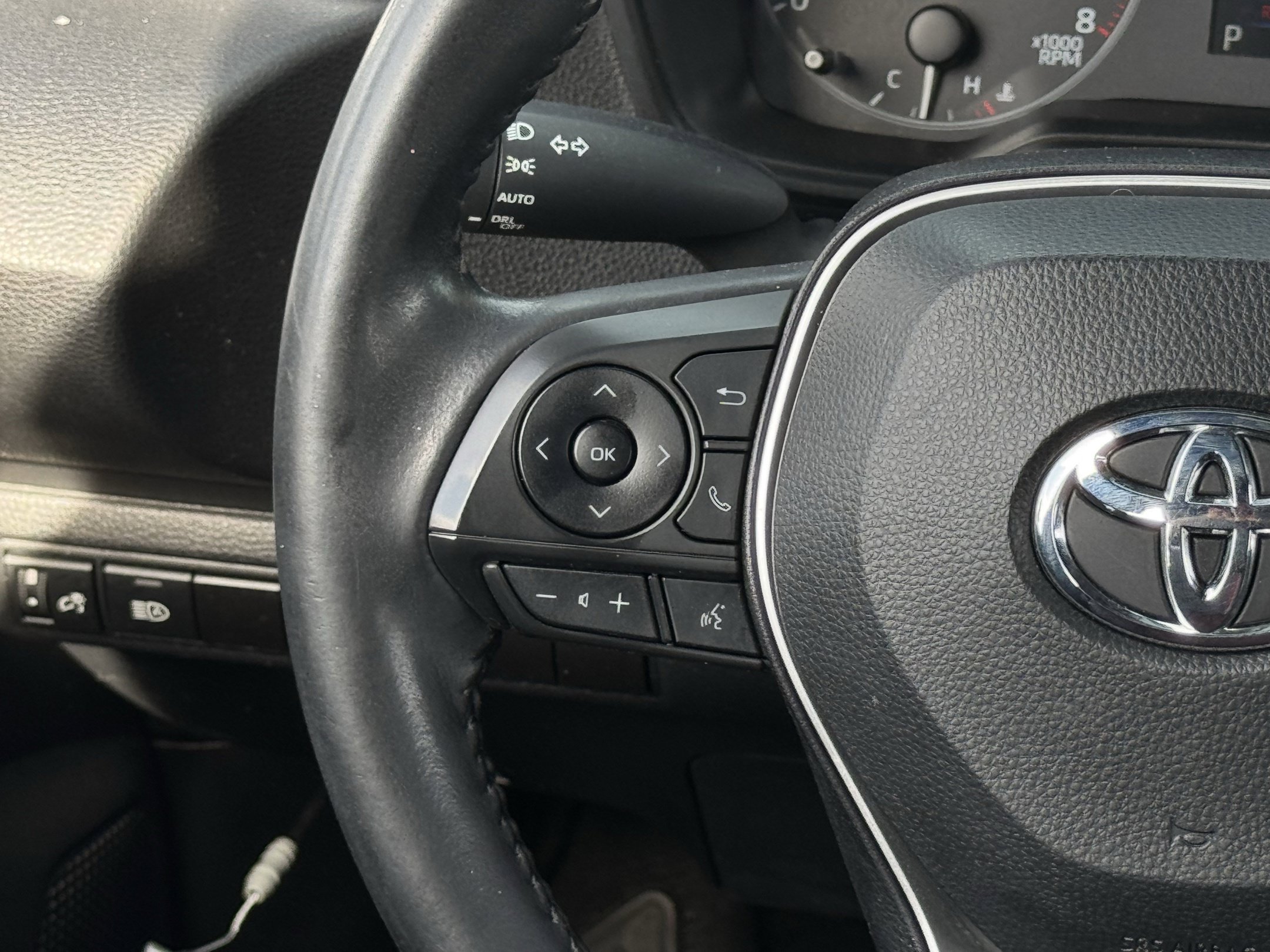 Used 2023 Toyota Corolla SE FWD image 16