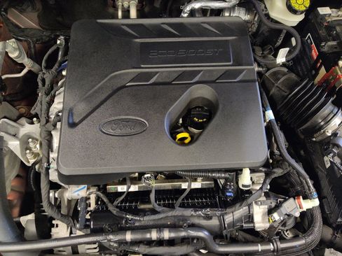 Used 2020 Ford Escape SEL image 30