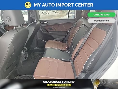 Used 2022 Volkswagen Tiguan SEL R-Line image 3