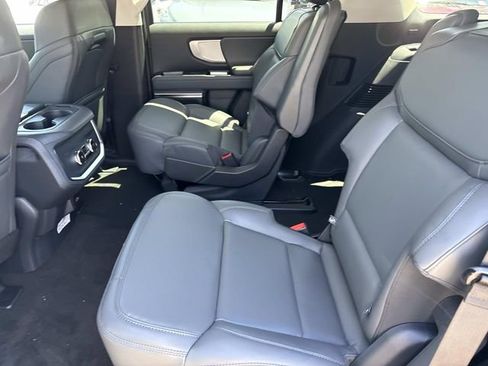 New 2026 Ford Expedition Active RWD image 18