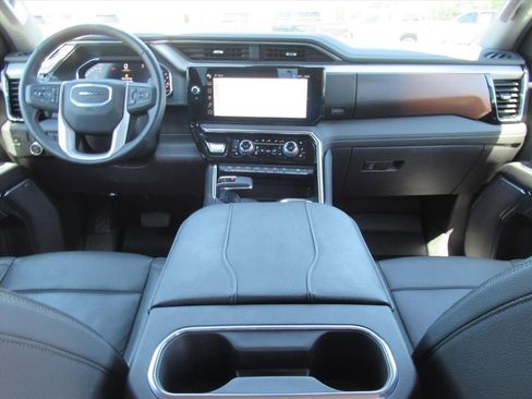 Used 2024 GMC Sierra 1500 Denali w/ Denali Reserve Package AWD/4WD image 12
