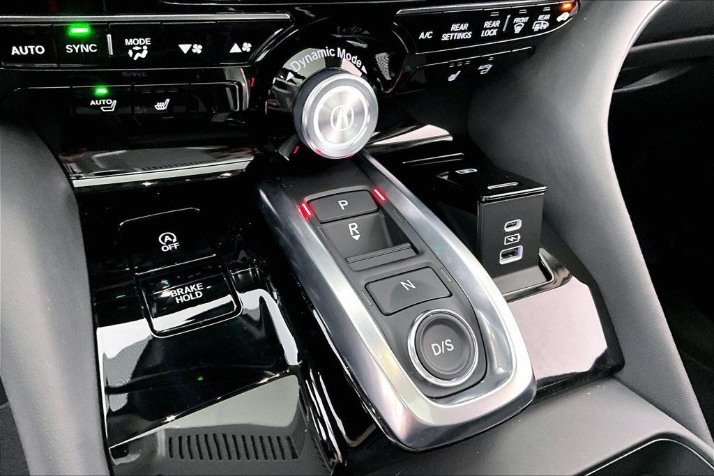 Certified 2026 Acura MDX w/ Technology Package FWD image 29