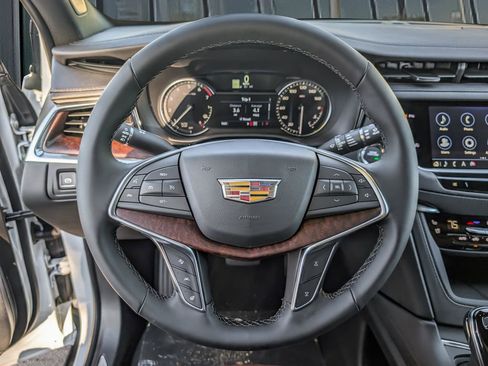 New 2025 Cadillac XT5 Premium Luxury image 24
