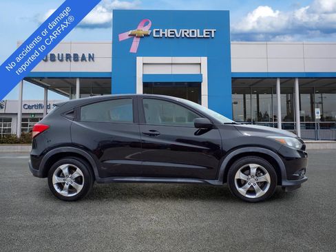 Used 2017 Honda HR-V LX image 4