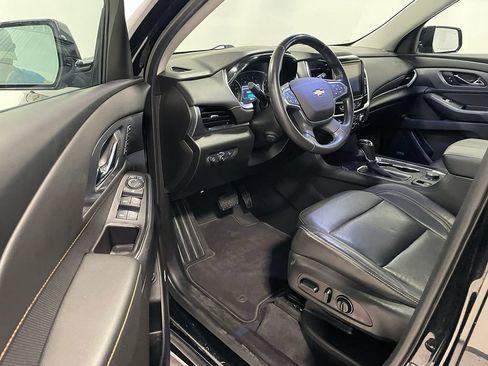 Used 2019 Chevrolet Traverse Premier w/ Redline Edition AWD/4WD image 23