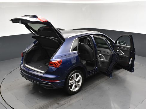 Used 2021 Audi Q3 2.0T Premium w/ Convenience Package image 25