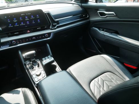Certified 2024 Kia Sportage X-Line AWD/4WD image 11