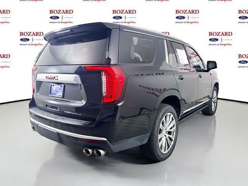 Used 2022 GMC Yukon Denali w/ Denali Premium Package image 8