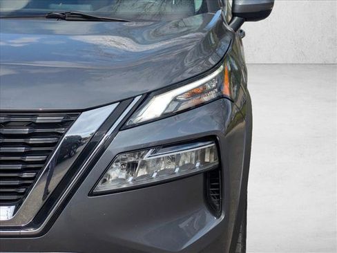 Used 2023 Nissan Rogue SV w/ SV Premium Package image 5