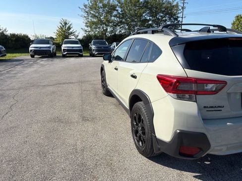 Used 2023 Subaru Crosstrek 2.0i Premium w/ Special Edition AWD/4WD image 6