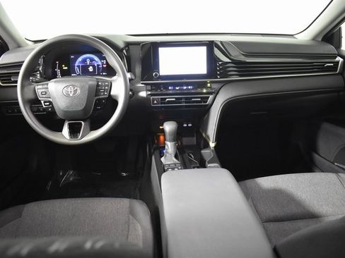 Used 2025 Toyota Camry LE image 26