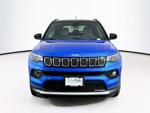 Used 2025 Jeep Compass Limited AWD/4WD image 2