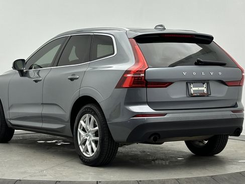 Used 2020 Volvo XC60 T5 Momentum image 5
