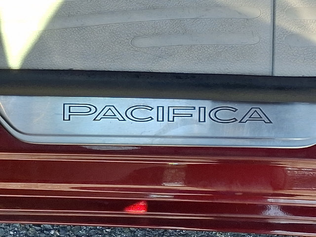 Used 2019 Chrysler Pacifica Touring-L Plus w/ Advanced Safetytec Group FWD image 29