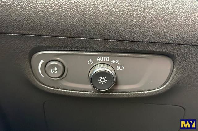 Used 2024 Buick Encore GX Preferred FWD image 32