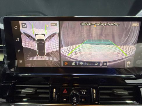 New 2026 Nissan Pathfinder SL image 29