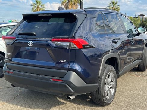 Used 2024 Toyota RAV4 XLE w/ Convenience Package FWD image 4