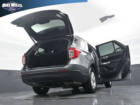 Certified 2023 Ford Explorer XLT RWD image 29