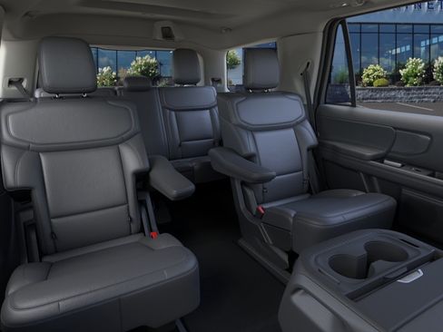 New 2026 Ford Expedition Active AWD/4WD image 11