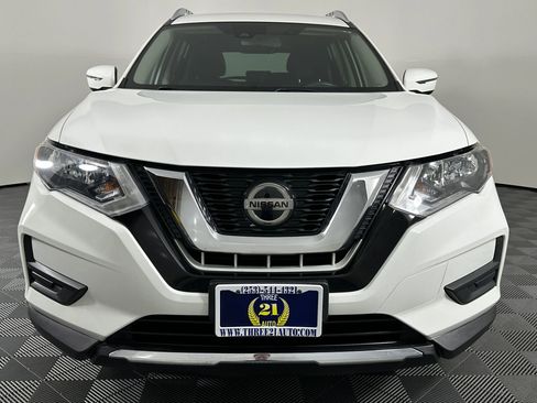 Used 2020 Nissan Rogue SV AWD/4WD image 3