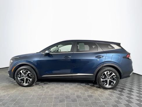 Used 2023 Kia Sportage EX AWD/4WD image 3