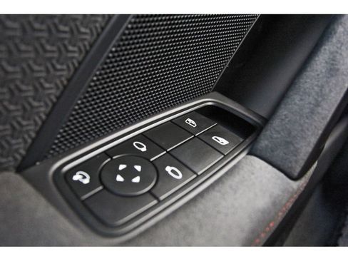 Used 2025 Porsche 911 Carrera GTS RWD image 10