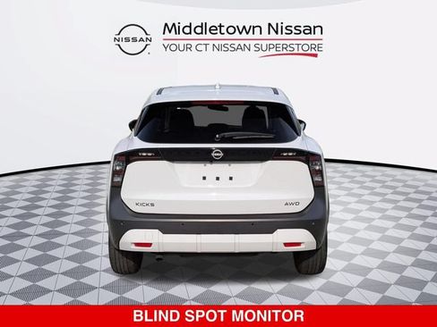 Certified 2025 Nissan Kicks SV AWD/4WD image 5