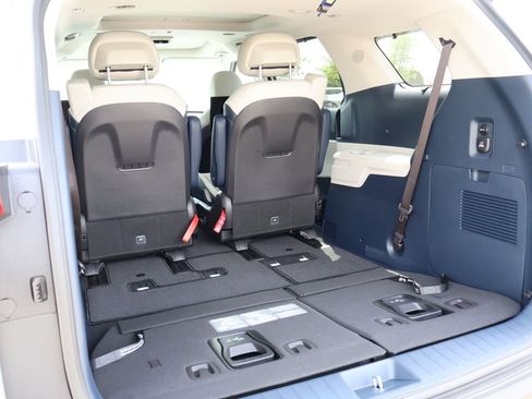New 2026 Kia Carnival SX Prestige FWD image 9