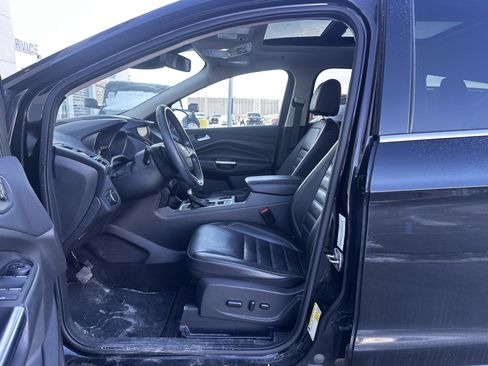 Used 2017 Ford Escape Titanium w/ Equipment Group 301A image 7