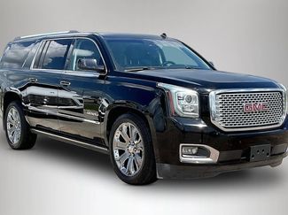 Used 2015 GMC Yukon XL Denali w/ Touring Package AWD/4WD video 1
