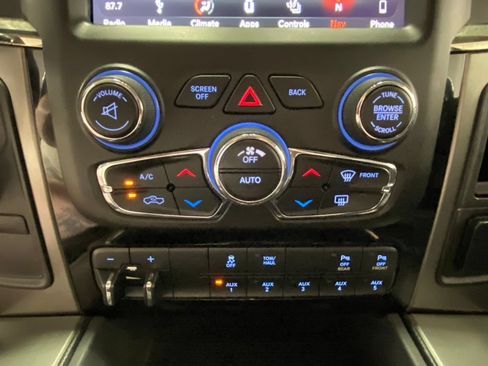 Used 2018 RAM 2500 Laramie w/ Sport Appearance Group AWD/4WD image 25