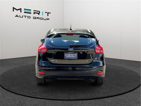 Used 2017 Ford Focus SE image 8