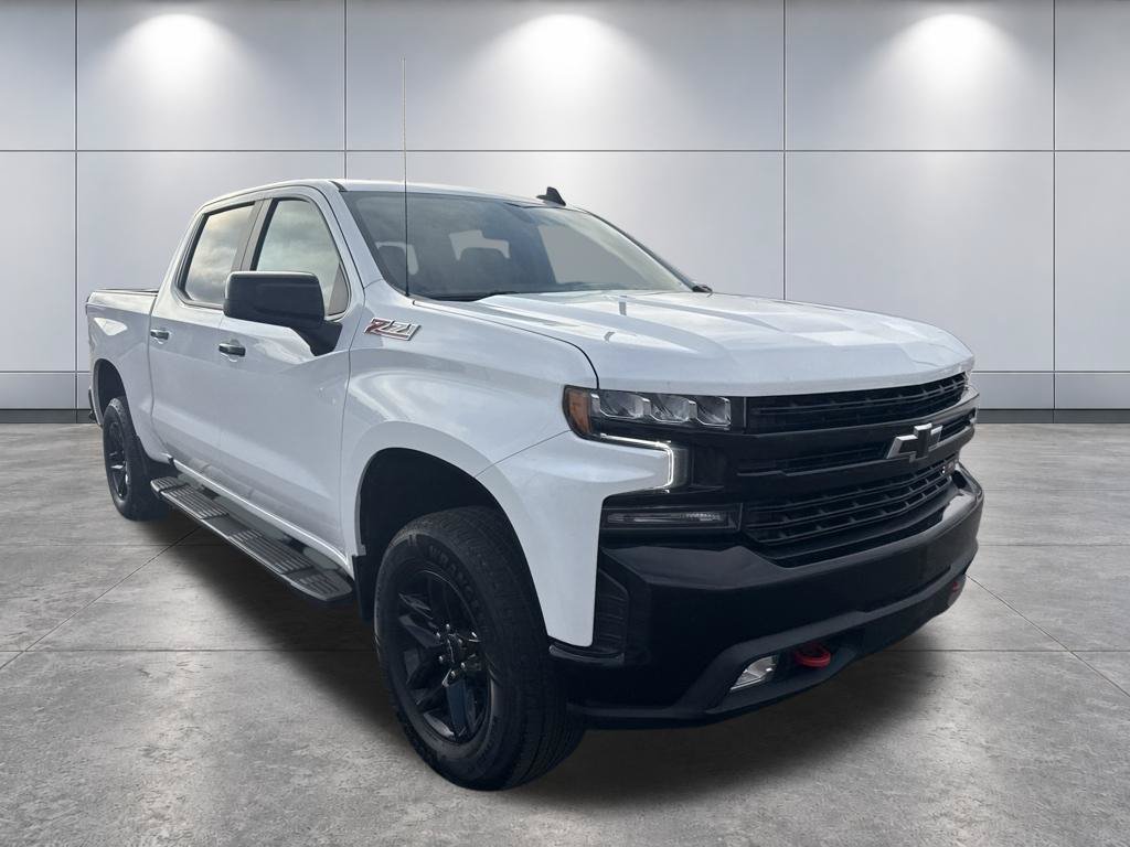 Used 2022 Chevrolet Silverado 1500 LT Trail Boss w/ Convenience Package II AWD/4WD image 3