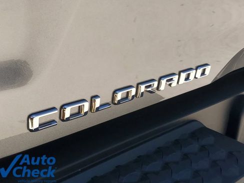 Used 2024 Chevrolet Colorado LT w/ LT Convenience Package RWD image 10