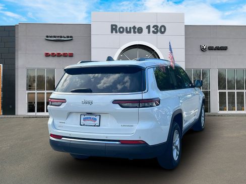 Used 2023 Jeep Grand Cherokee L Laredo w/ Luxury Tech Group I AWD/4WD image 4