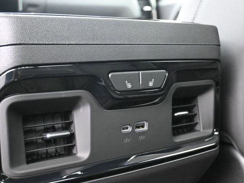 Used 2024 GMC Sierra 1500 AT4X image 26