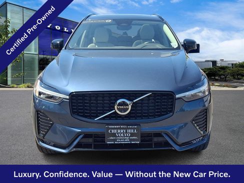 Certified 2024 Volvo XC60 B5 Plus w/ Climate Package AWD/4WD image 2