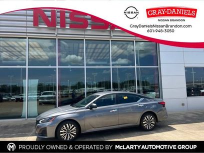 Used 2024 Nissan Altima 2.5 SV