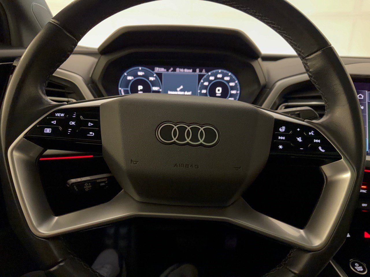Used 2023 Audi Q4 e-tron Premium Plus w/ Premium Plus RWD image 10