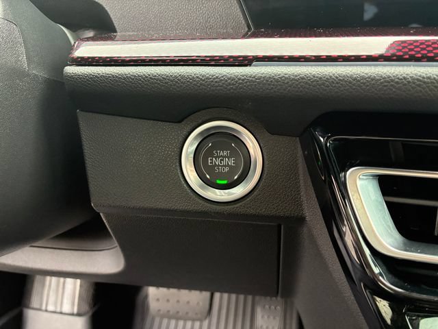 Used 2024 Chevrolet Traverse RS AWD/4WD image 30